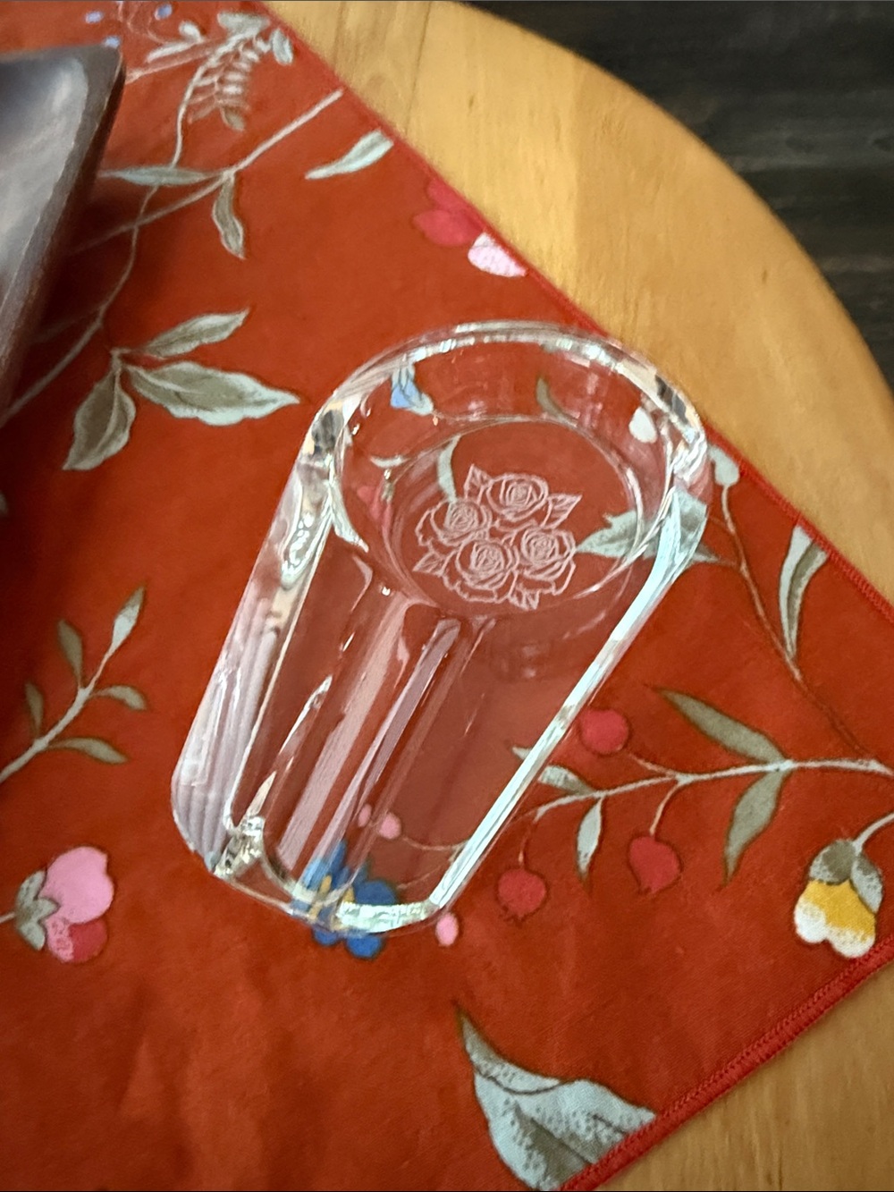 Four Roses Bourbon Glass Ashtray Cigar Rest Rose Logo Barware